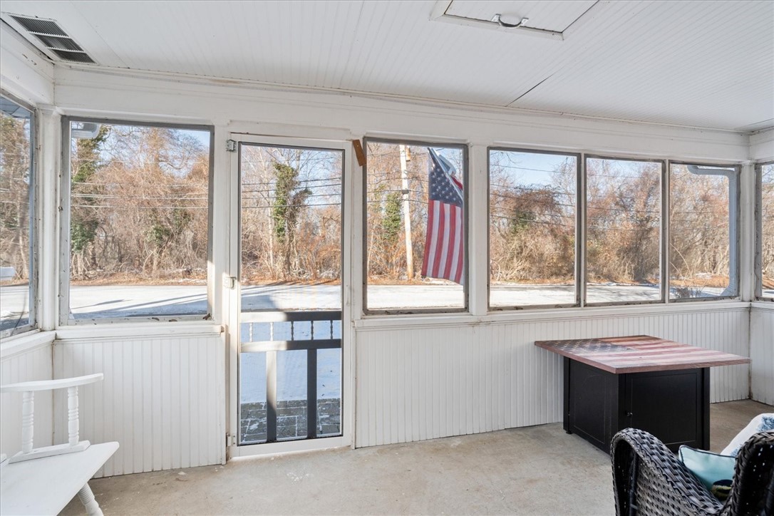 126 Narrows Road Bristol, RI 02809 - Photo 22 of 28