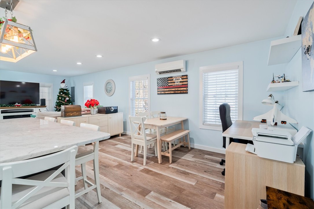 126 Narrows Road Bristol, RI 02809 - Photo 9 of 28