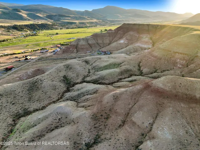 $449,000 | 38 Mustang Drive, Dubois, WY 82513