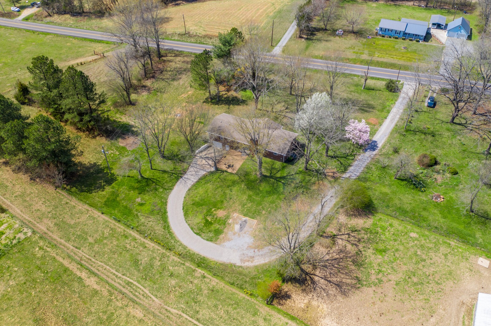 1462 New Deal Potts Road Portland, TN 37148 - Photo 8 of 29 a view of swimming pool from a lake view