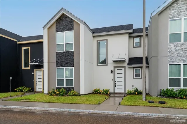$1,975 | 5604 North Crown Point, Pharr, TX 78577
