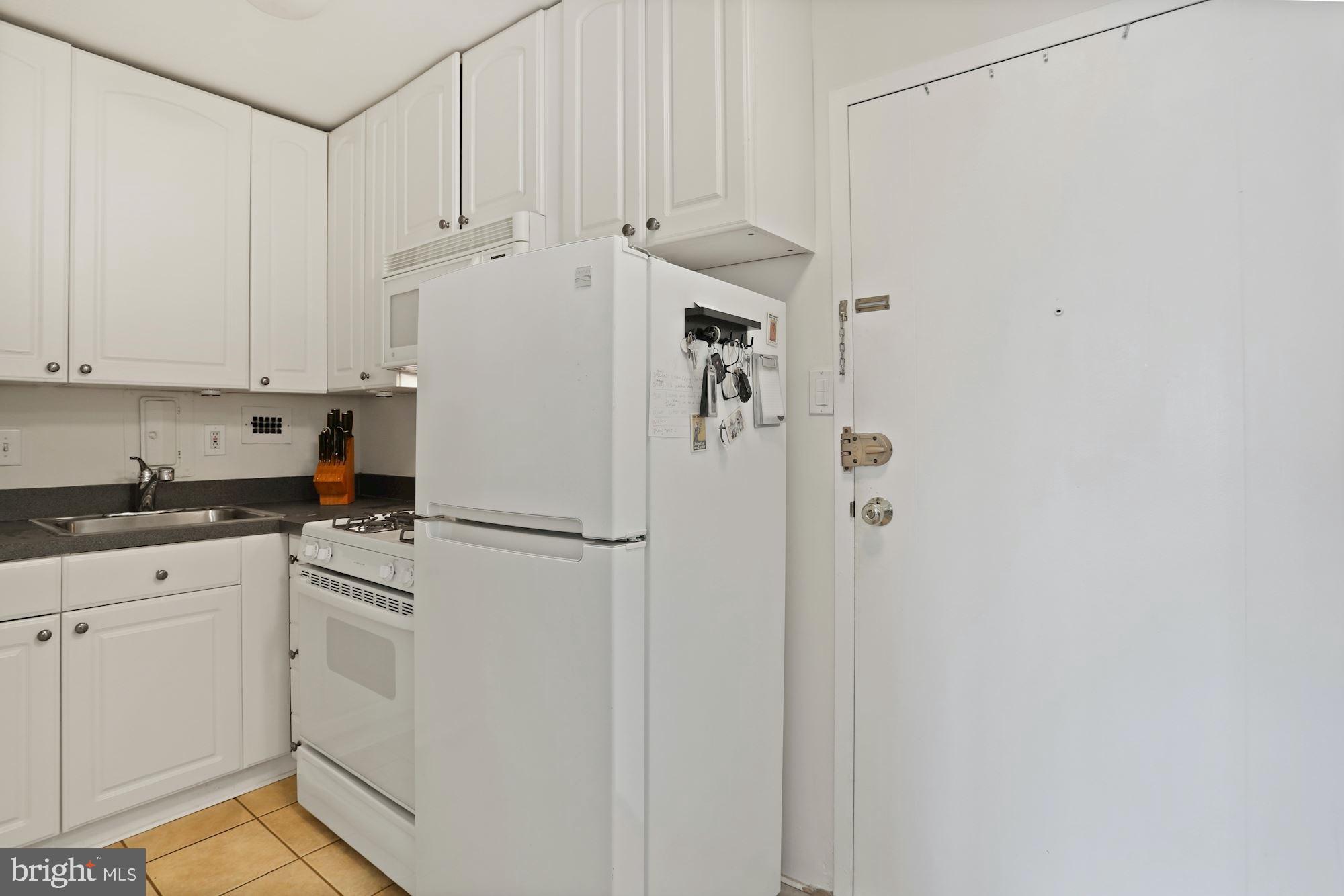 922 24th Street Northwest, Unit 608 Washington, DC 20037 - Photo 5 of 23