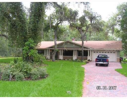 550 Lake Geneva Road Geneva, FL 32732 - Photo 1 of 1 Exterior Front