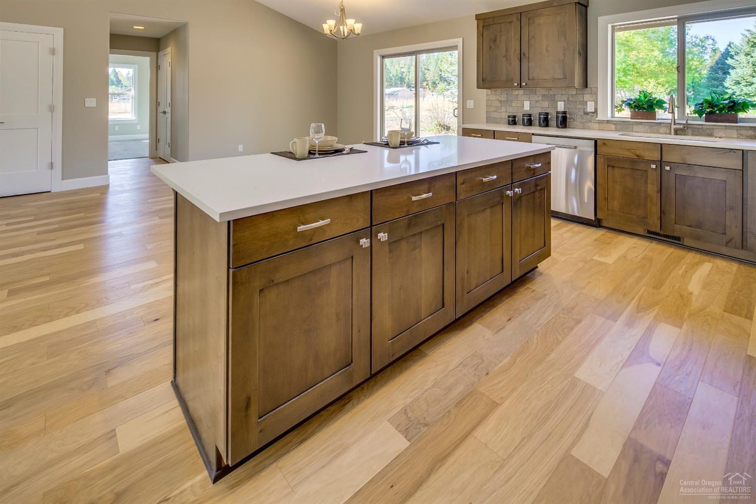 19215 Shoshone Road Bend, OR 97702 - Photo 15 of 25 Gallery Image 15