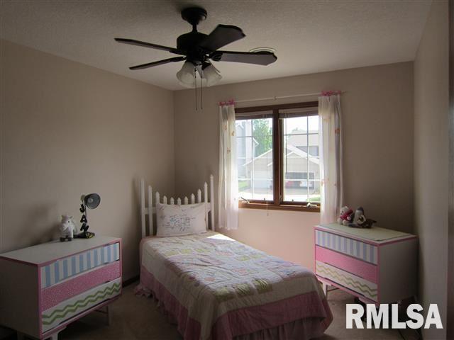 2026 Ashford Road Bettendorf, IA 52722 - Photo 18 of 22 Gallery Image 18