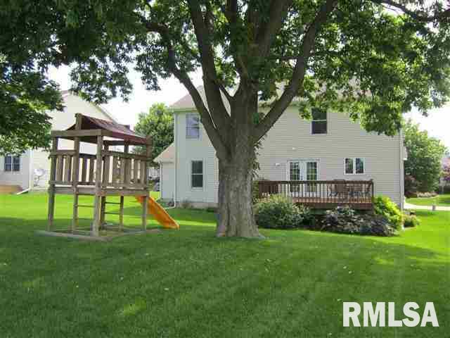 2026 Ashford Road Bettendorf, IA 52722 - Photo 21 of 22 Gallery Image 21