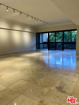 $6,600 | 10445 Wilshire Boulevard, Unit 305, Los Angeles, CA 90024