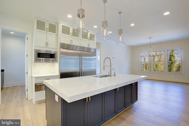 $2,395,000 | 2 Newgate Road, Rockville, MD 20850