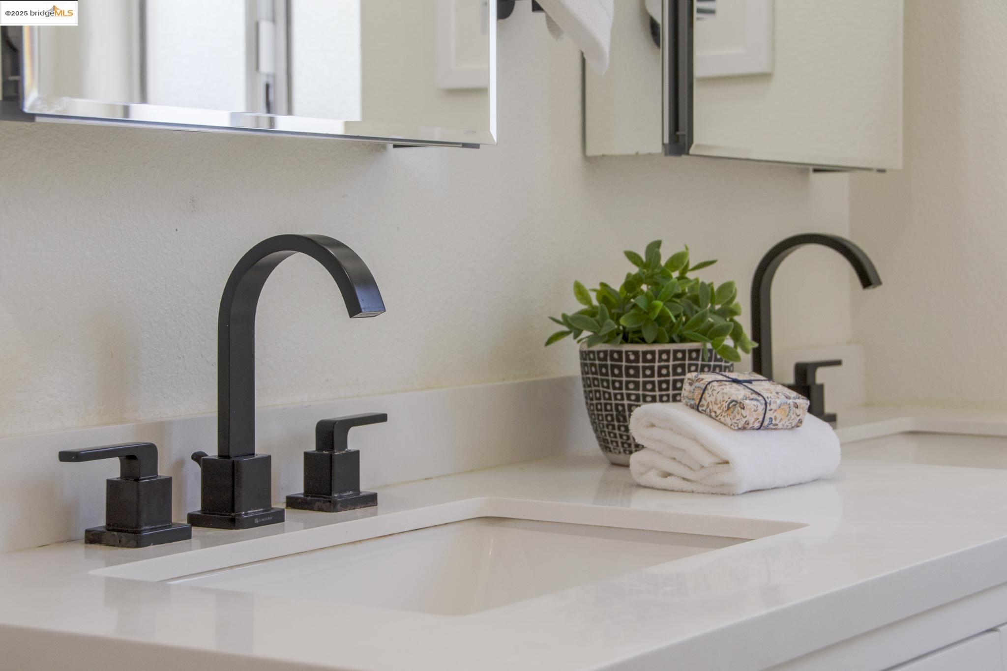 Undisclosed Address Oakland, CA 94619 - Photo 23 of 60