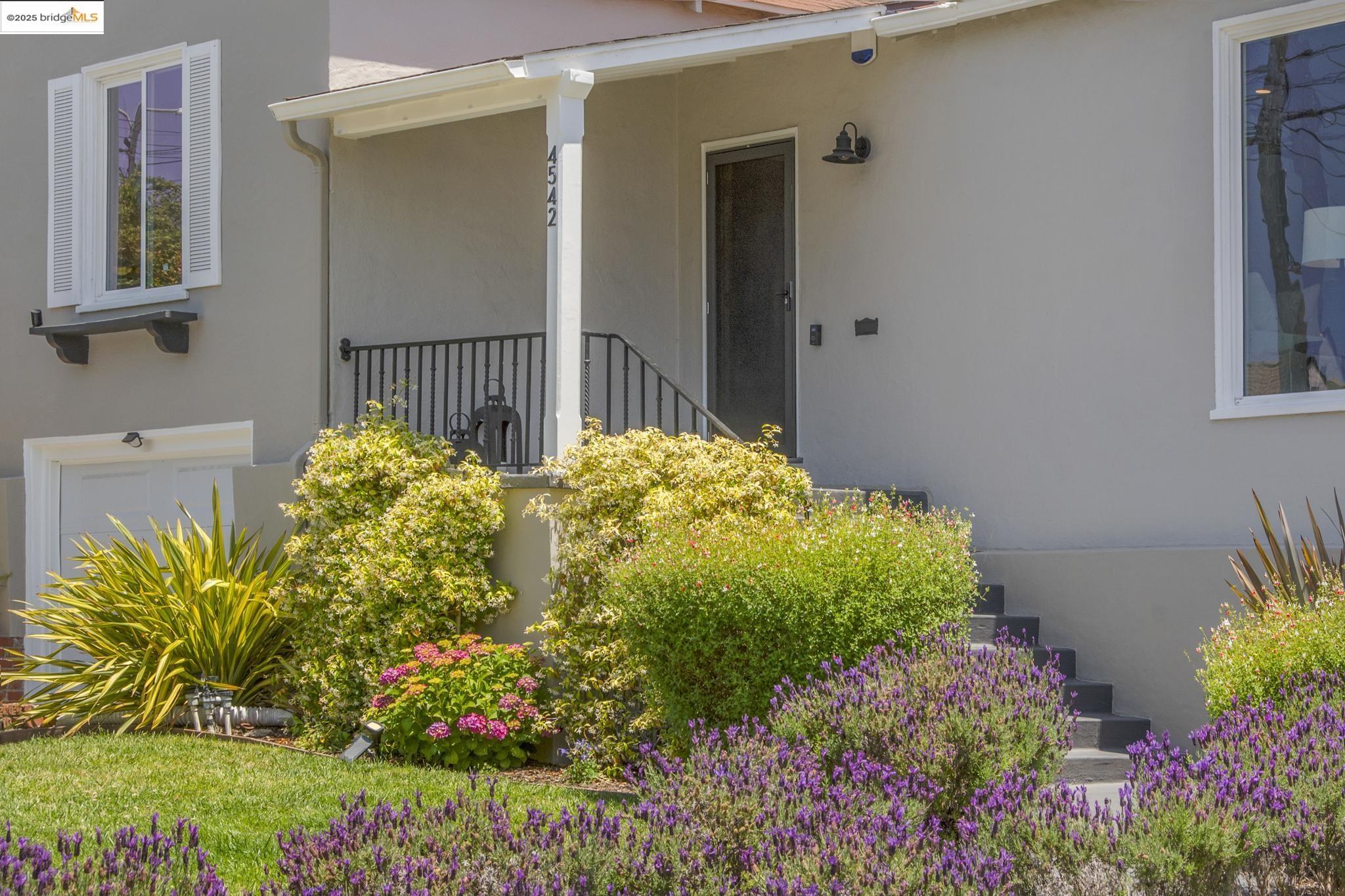 Undisclosed Address Oakland, CA 94619 - Photo 3 of 60