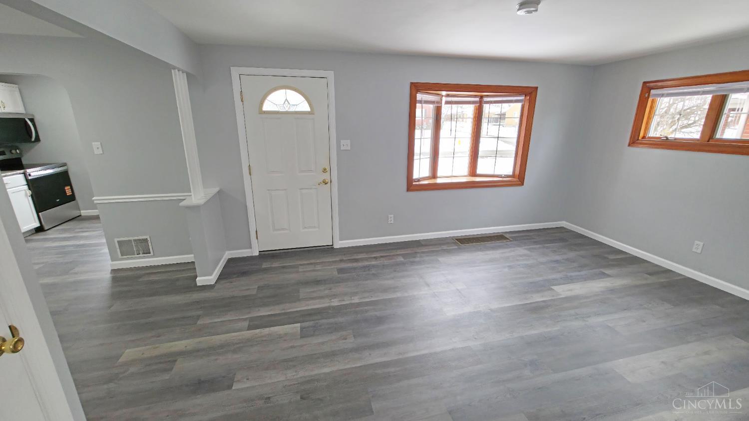 3454 Eyrich Road Cincinnati, OH 45248 - Photo 9 of 32 Gallery Image 9