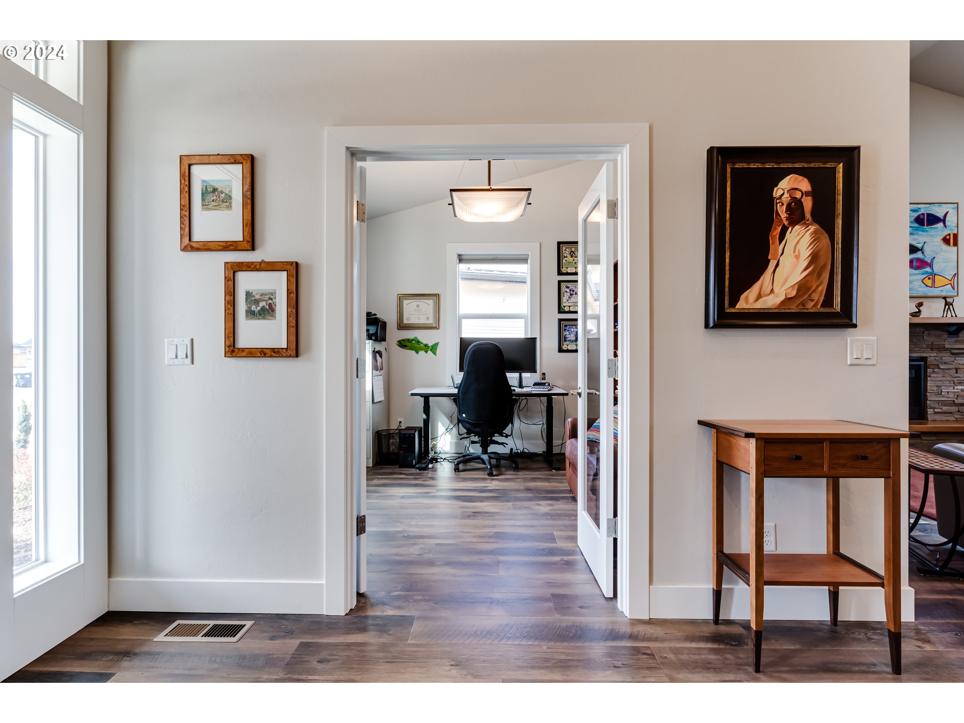 1876 John Day Drive Eugene, OR 97408 - Photo 27 of 43 a view of a livingroom with furniture and hardwood floor