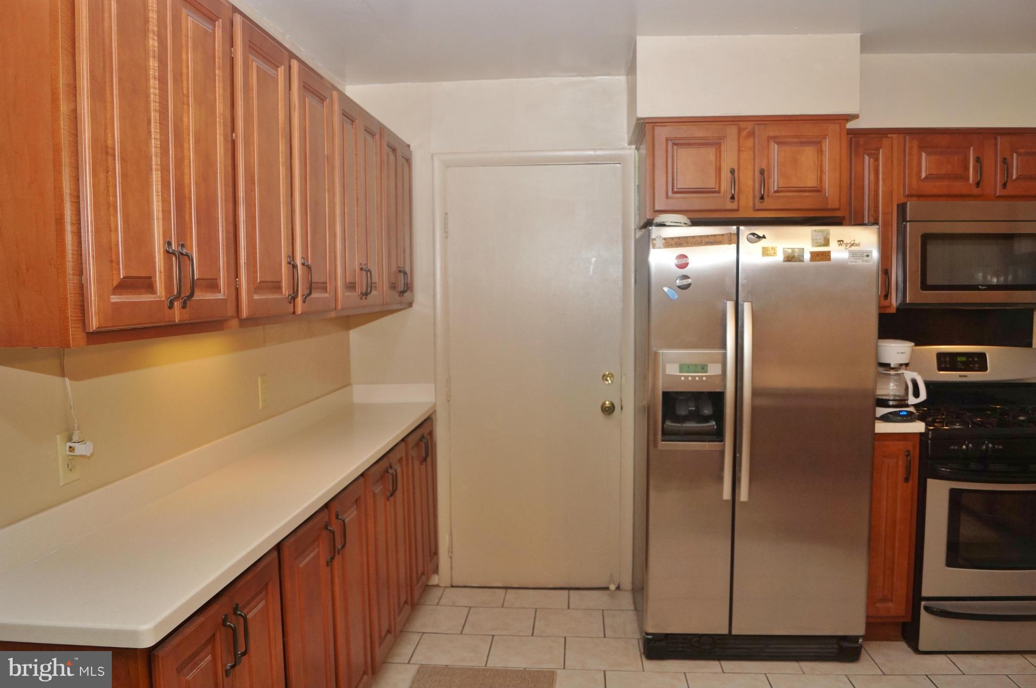 8411 Chervil Road Lanham, MD 20706 - Photo 7 of 27 Kitchen