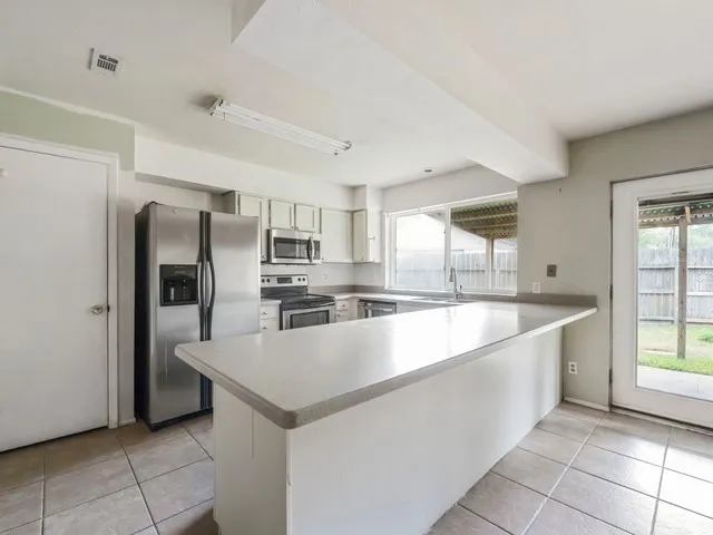 $206,000 | 7015 Oakwood Glen Circle, Spring, TX 77379