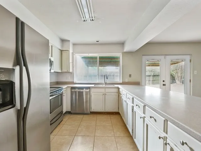 $206,000 | 7015 Oakwood Glen Circle, Spring, TX 77379