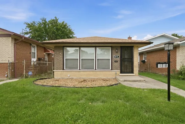 $309,900 | 11818 South Justine Street, Chicago, IL 60643