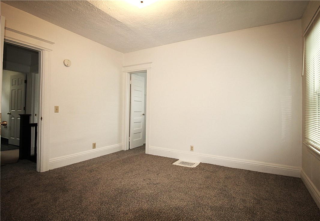 125 Field Street Rochester, NY 14620 - Photo 15 of 28