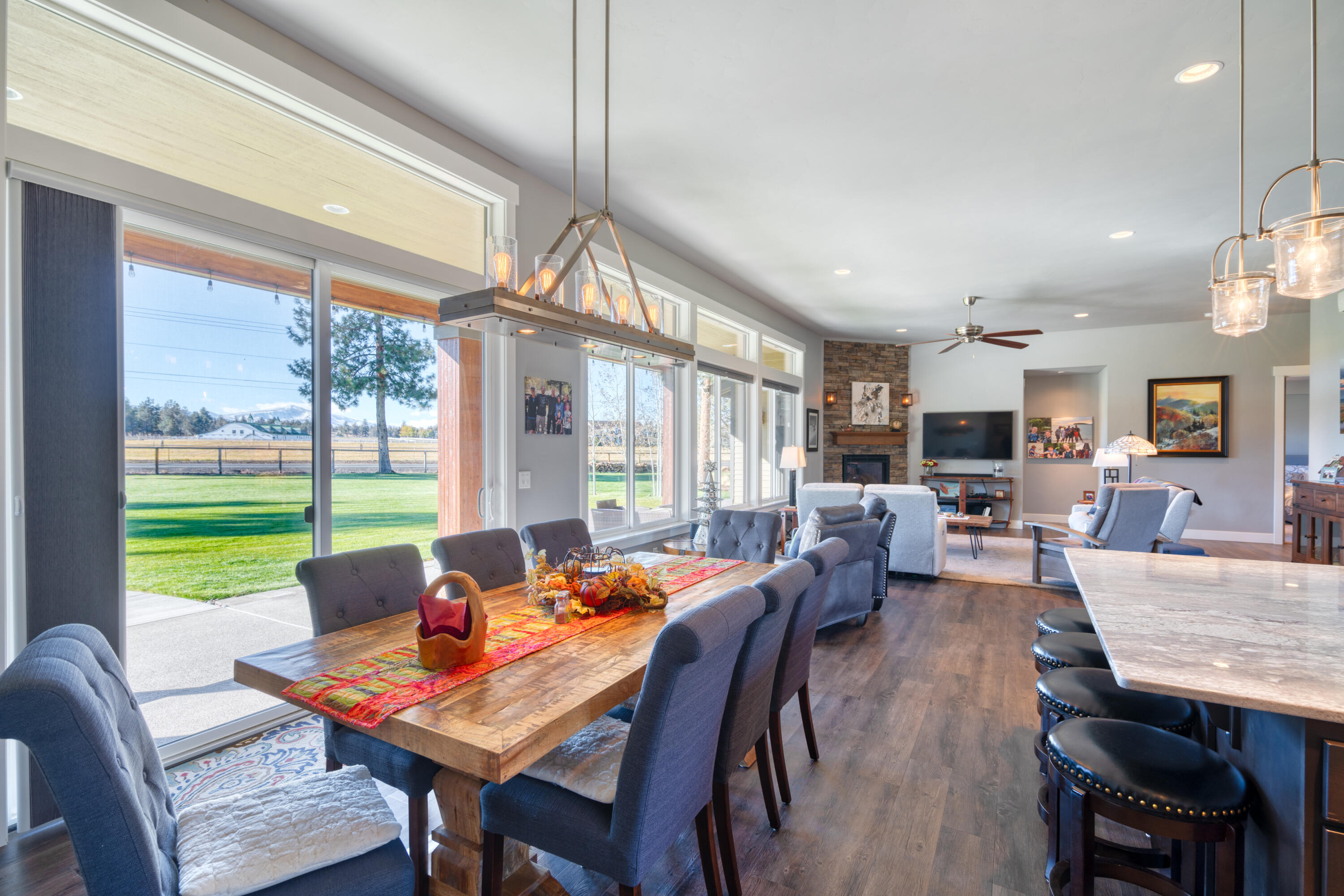67910 Cloverdale Road Sisters, OR 97759 - Photo 36 of 49 21