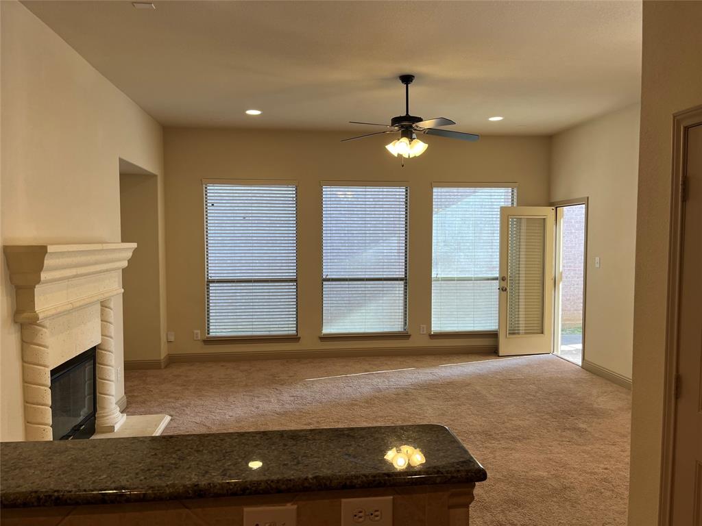 817 La Cima Irving, TX 75039 - Photo 14 of 40