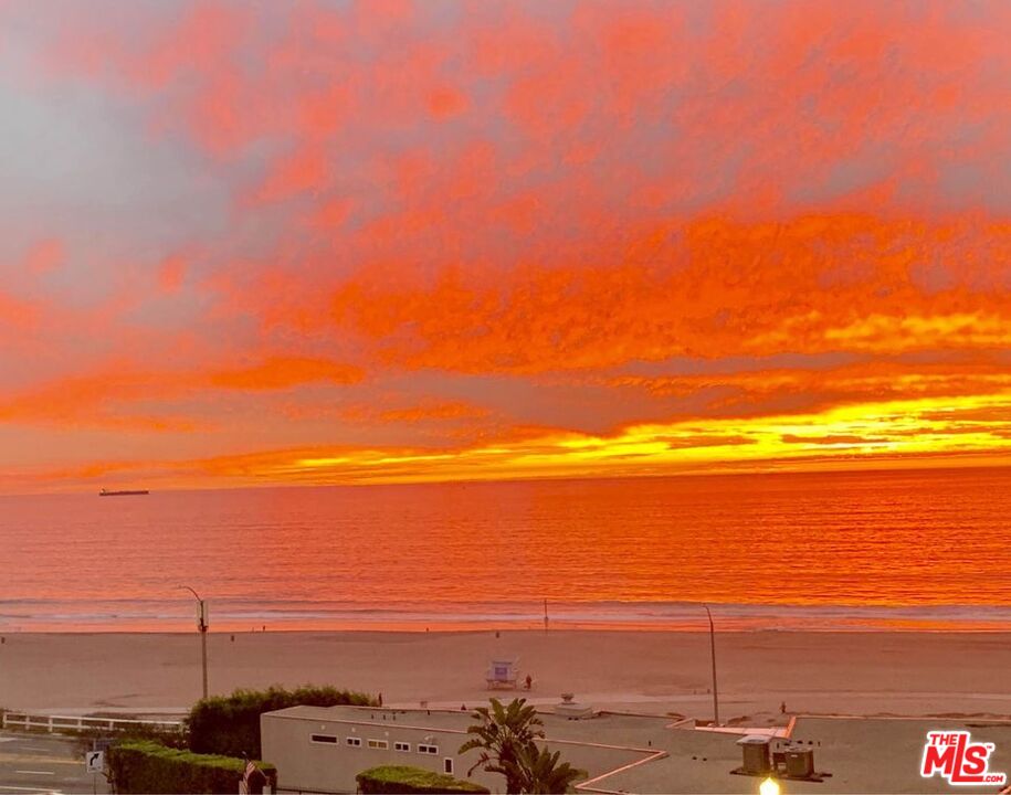 201 Redlands Street Playa del Rey, CA 90293 - Photo 25 of 28