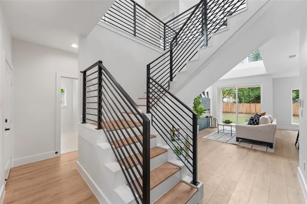 $3,100 | 2312 Stoneman Street, Dallas, TX 75215