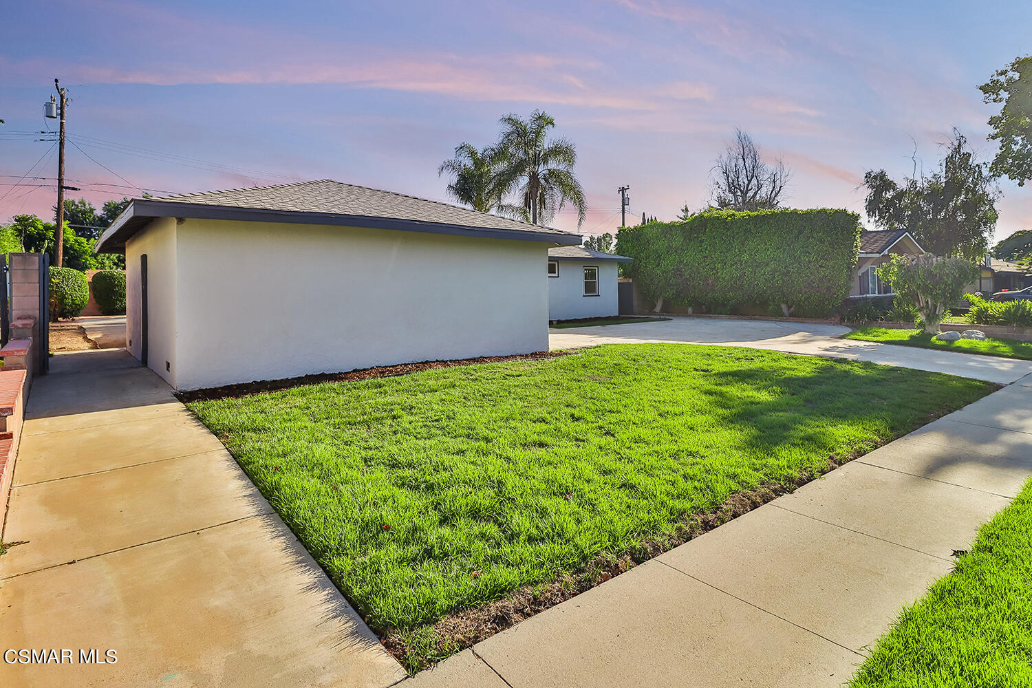4152 Helene Street Simi Valley, CA 93063 - Photo 3 of 38 aFront and Entry3