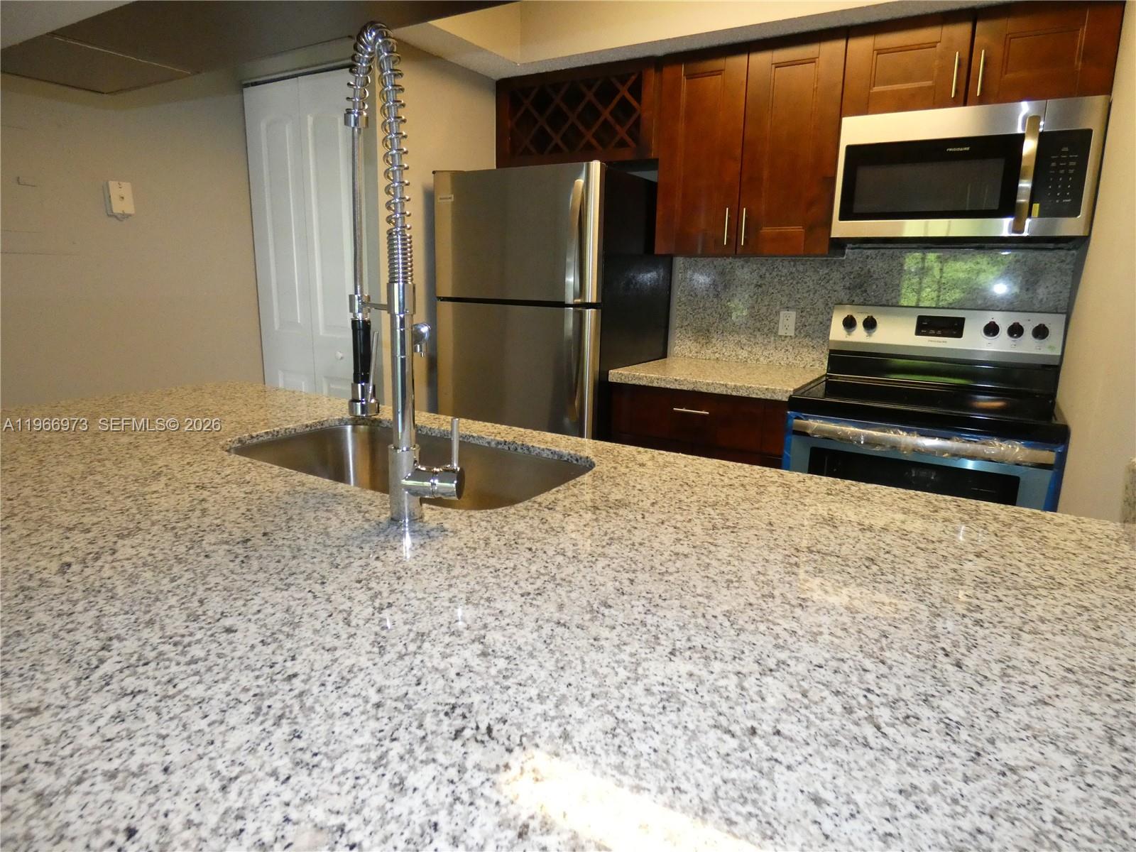 5740 Rock Island Road, Unit 291 Tamarac, FL 33319 - Photo 3 of 21