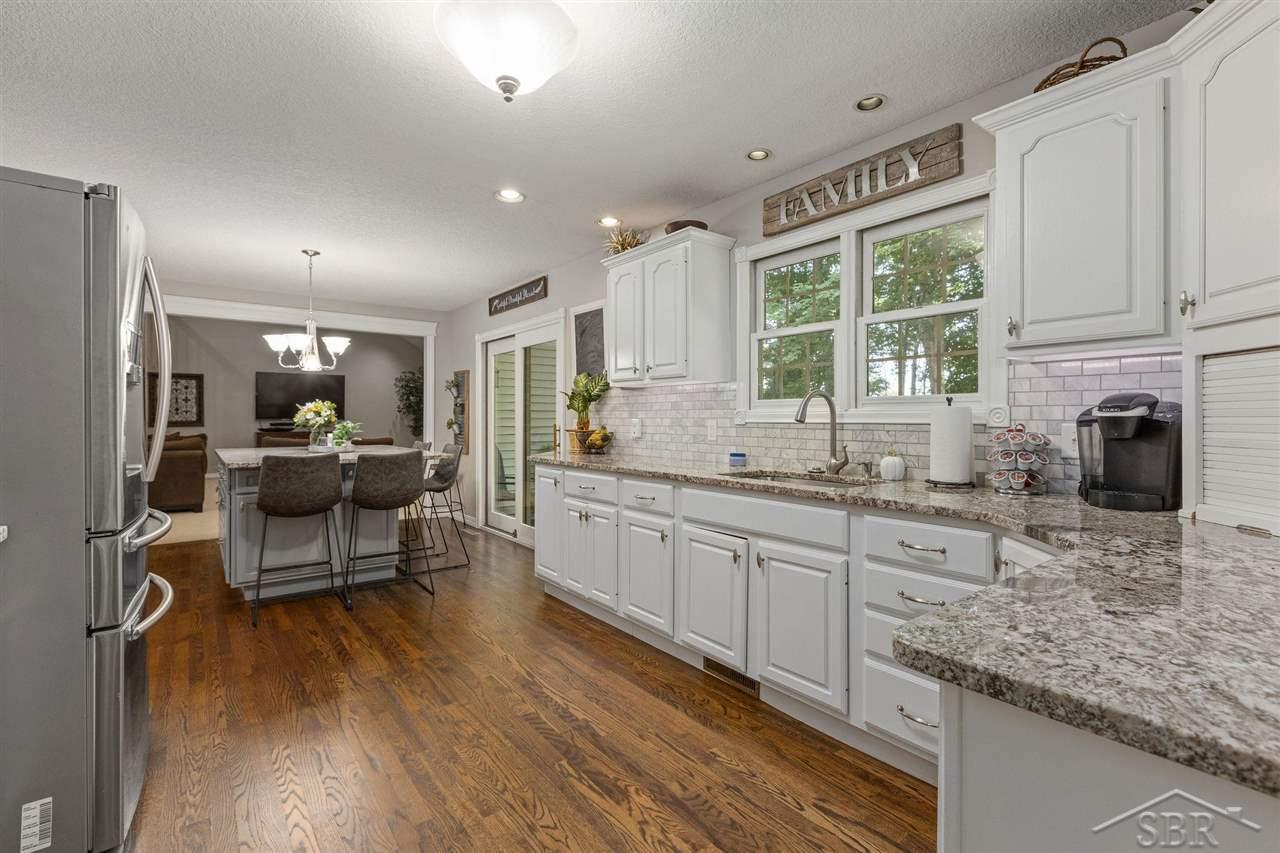 12752 West Ridge Circle Freeland, MI 48623 - Photo 12 of 39 50049992-11.JPG