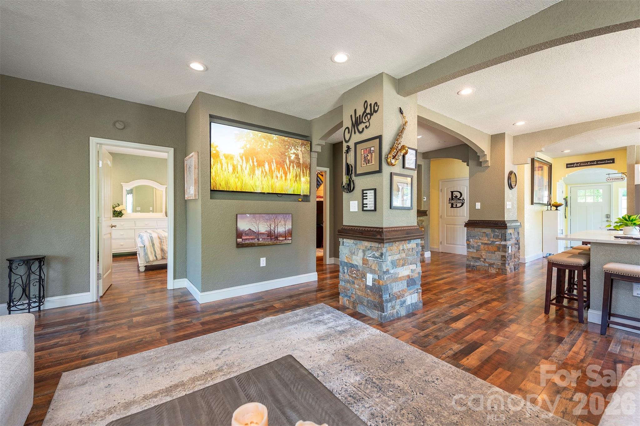 65 Walnut Street Marion, NC 28752 - Photo 8 of 42