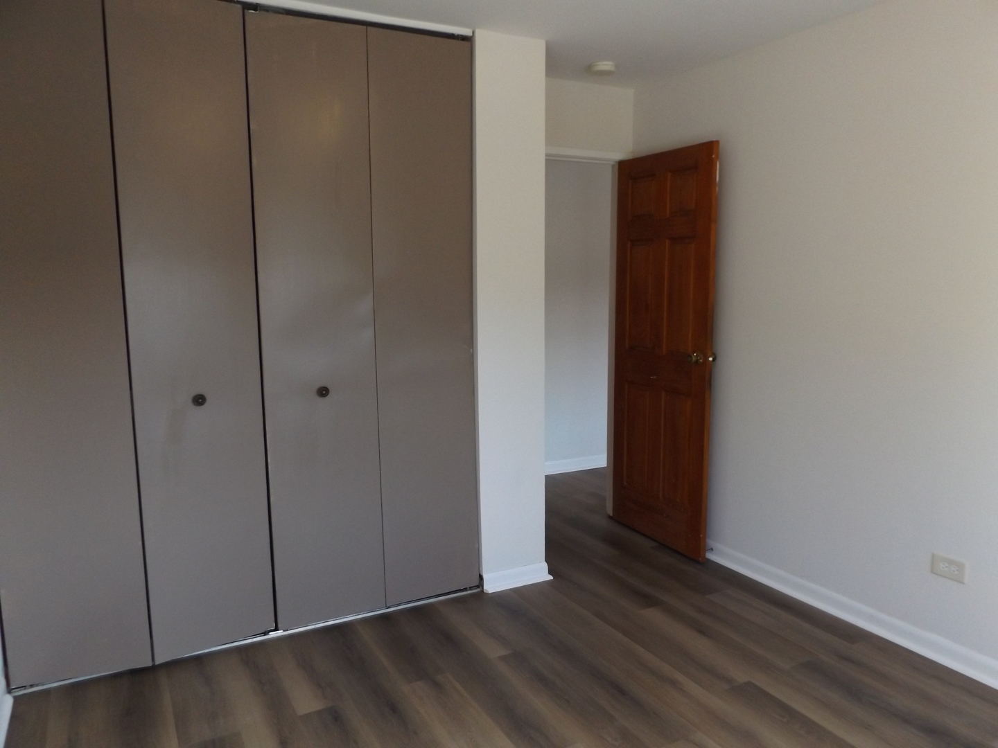 710 West Huntington Commons Road, Unit 2B Mount Prospect, IL 60056 - Photo 13 of 16