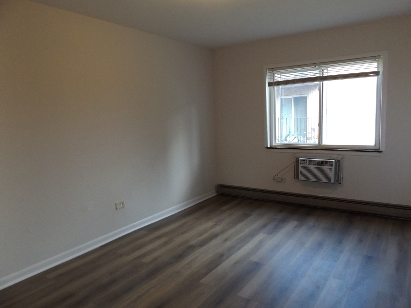 710 West Huntington Commons Road, Unit 2B Mount Prospect, IL 60056 - Photo 14 of 16