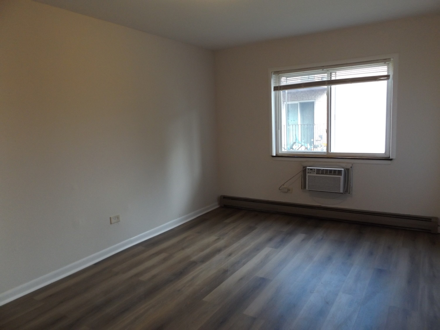 710 West Huntington Commons Road, Unit 2B Mount Prospect, IL 60056 - Photo 15 of 16
