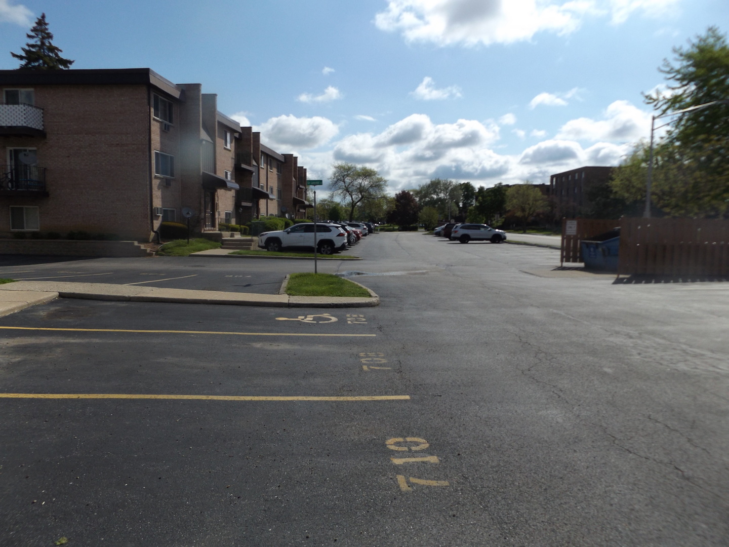 710 West Huntington Commons Road, Unit 2B Mount Prospect, IL 60056 - Photo 3 of 16
