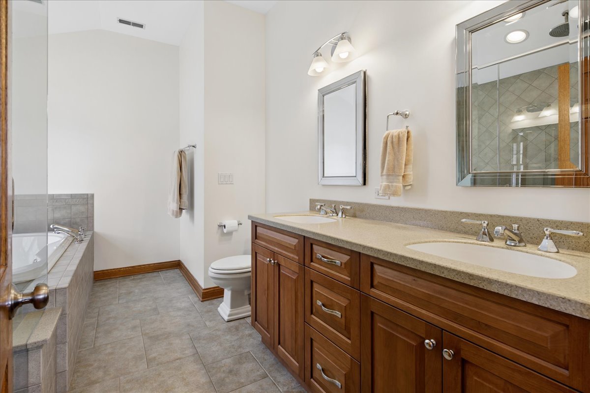7620 West Rascher Avenue Chicago, IL 60656 - Photo 16 of 28