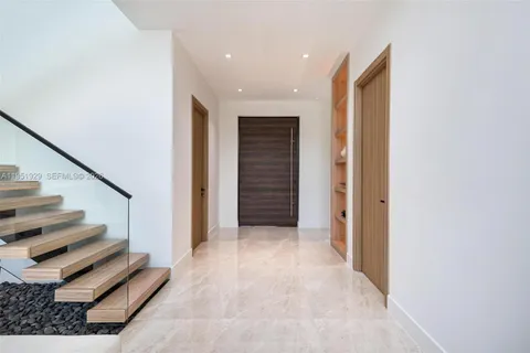 $5,000,000 | 340 Southwest 20th Road, Miami, FL 33129