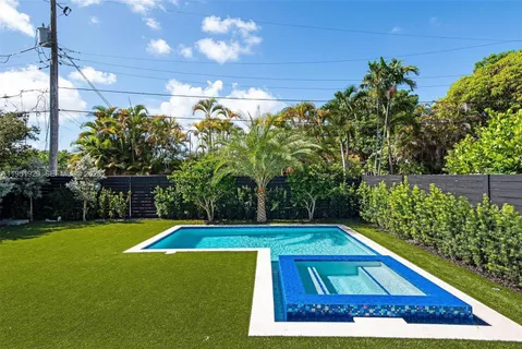 $5,000,000 | 340 Southwest 20th Road, Miami, FL 33129