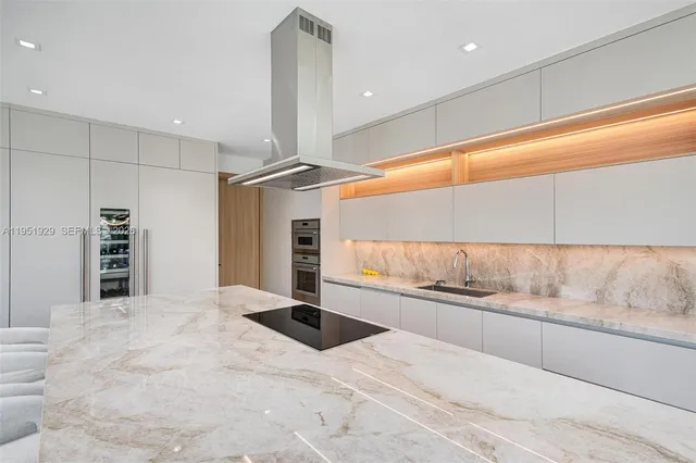 $5,000,000 | 340 Southwest 20th Road, Miami, FL 33129