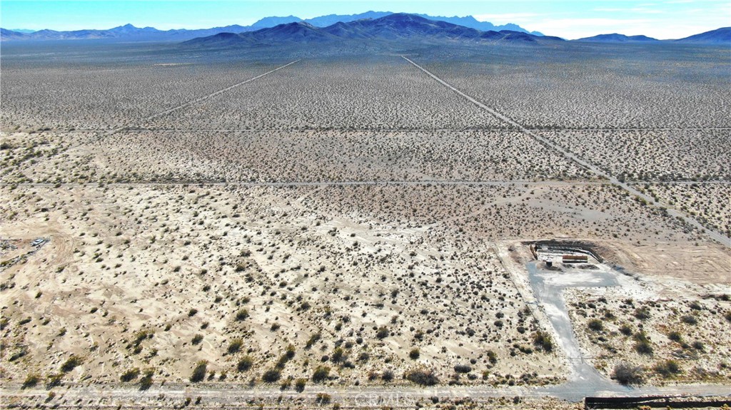 4 Spring Valley Tecopa, CA 92389 - Photo 5 of 14 a bathroom with a shower