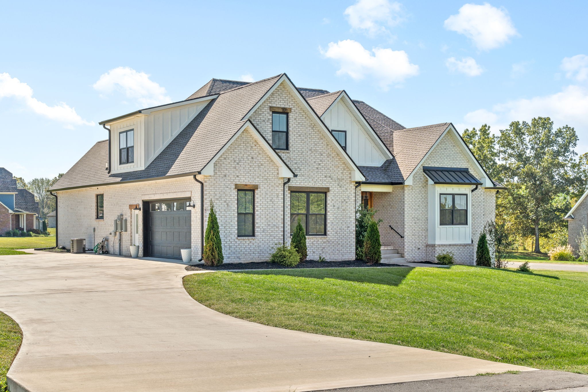 1048 Shady Grove Road Clarksville, TN 37043 - Photo 2 of 67 Gallery Image 2