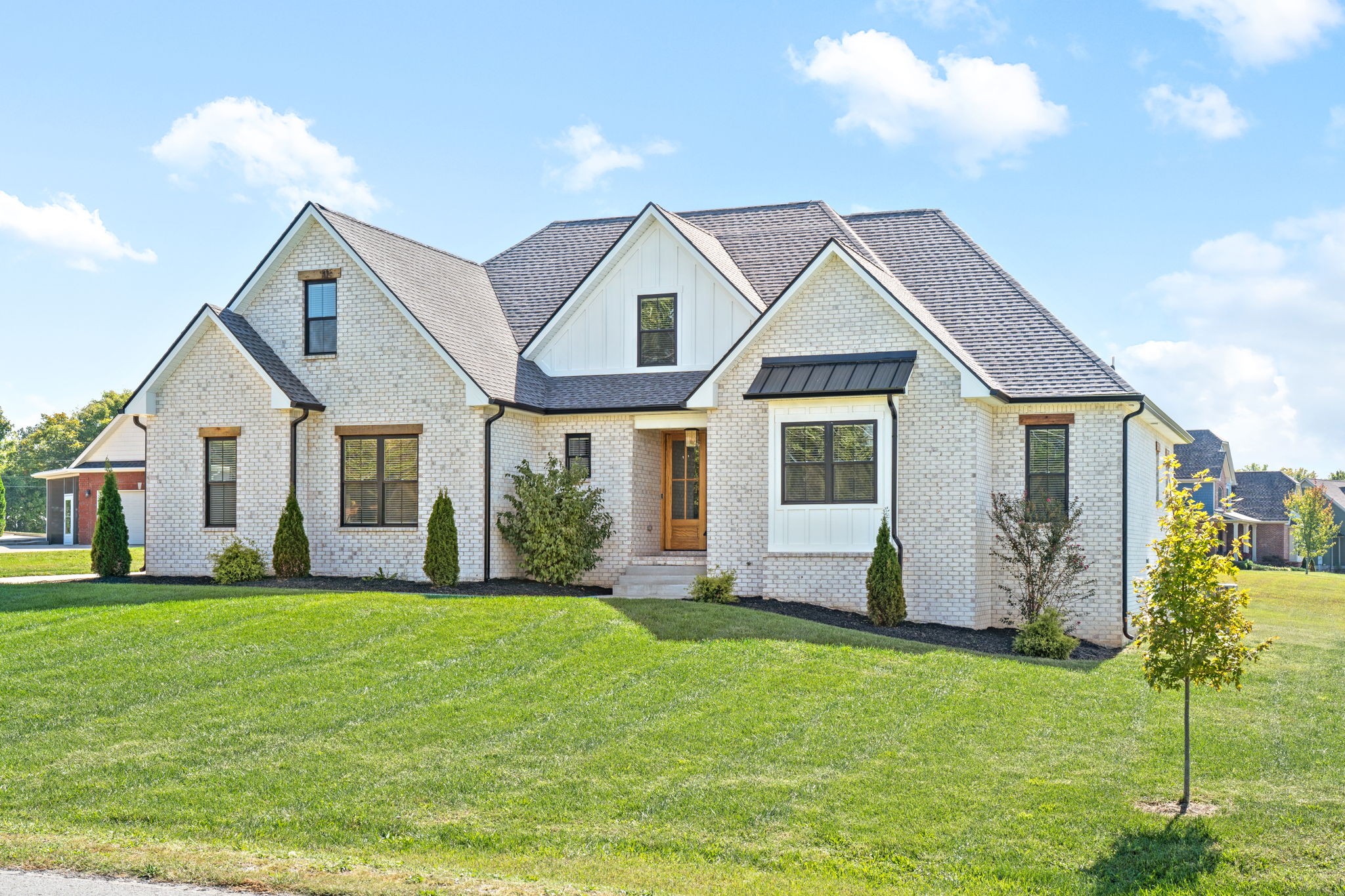 1048 Shady Grove Road Clarksville, TN 37043 - Photo 3 of 67 Gallery Image 3