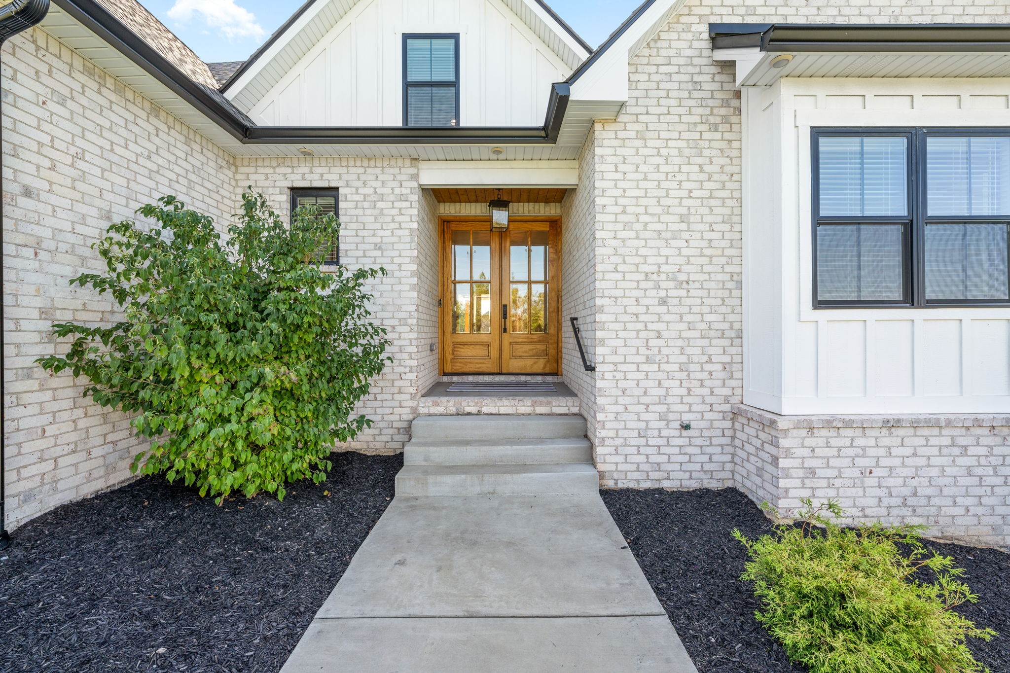 1048 Shady Grove Road Clarksville, TN 37043 - Photo 4 of 67 Gallery Image 4