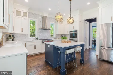 $1,600,000 | 8018 Takoma Avenue, Silver Spring, MD 20910