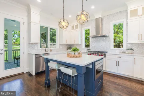 $1,600,000 | 8018 Takoma Avenue, Silver Spring, MD 20910