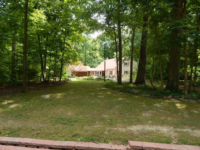 2310 Sawmill Road Fort Wayne, IN 46845 - Photo 4 of 26 Gallery Image 4