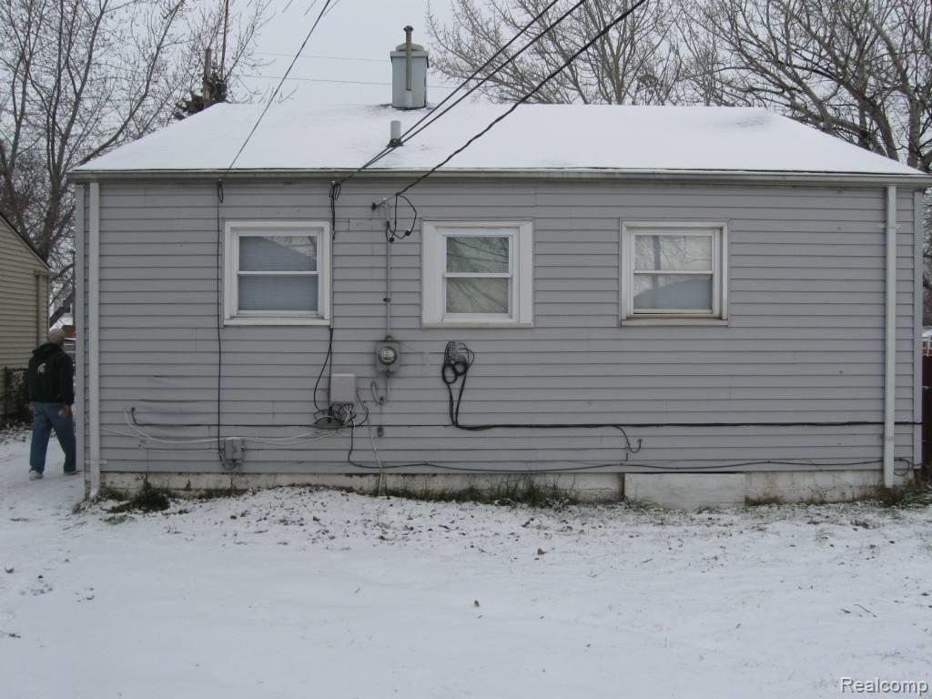 14150 Toepfer Road Warren, MI 48089 - Photo 2 of 12 002