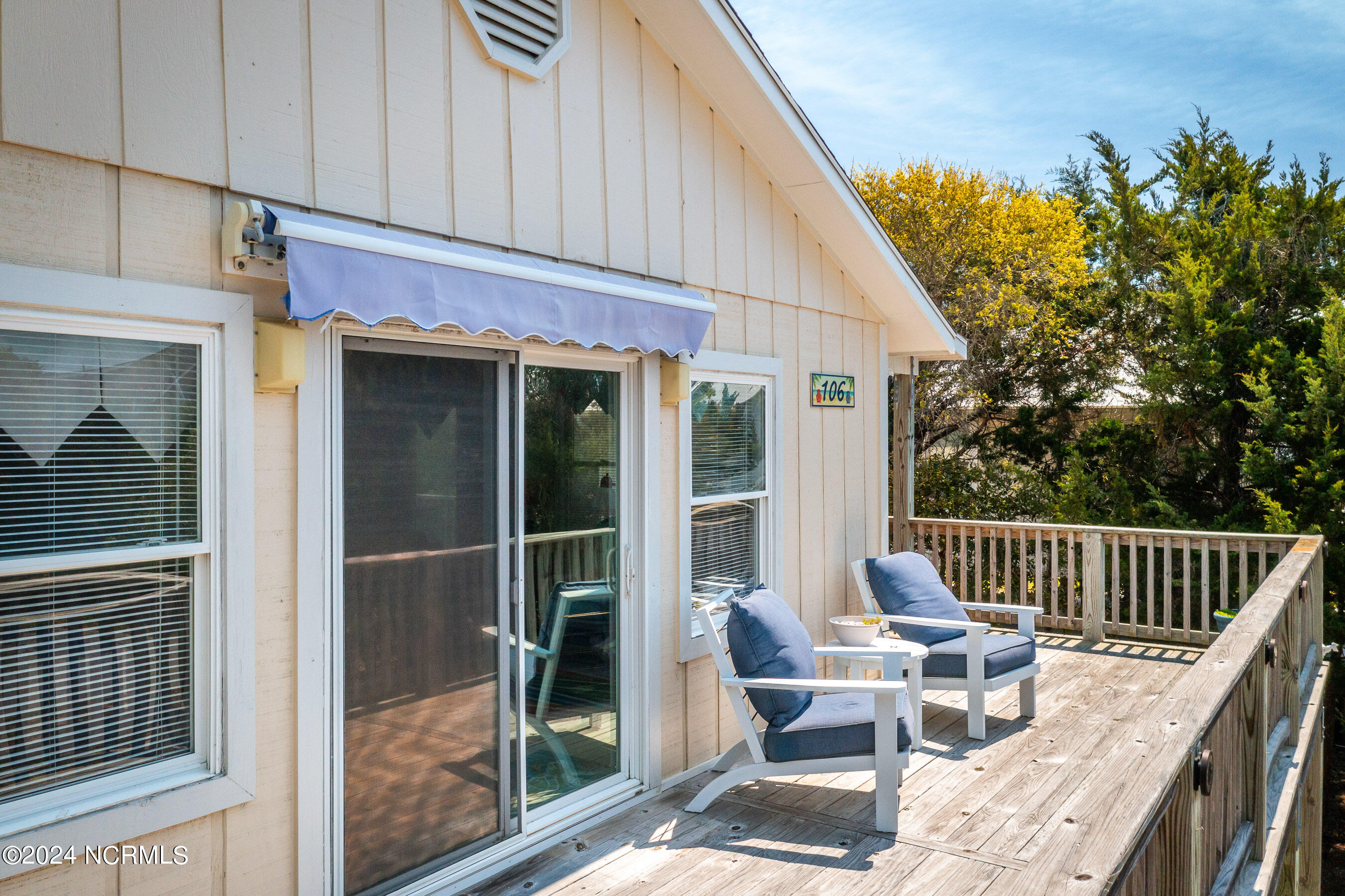 106 Robin Street Emerald Isle, NC 28594 - Photo 2 of 46 20240403 MLS A_Harris 106 Robin St Emera