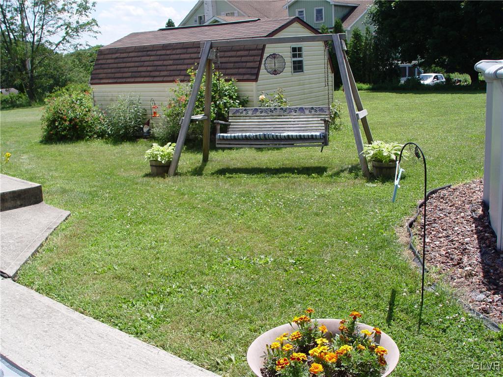 3386 Creek Road Northampton, PA 18067 - Photo 3 of 12 Gallery Image 3