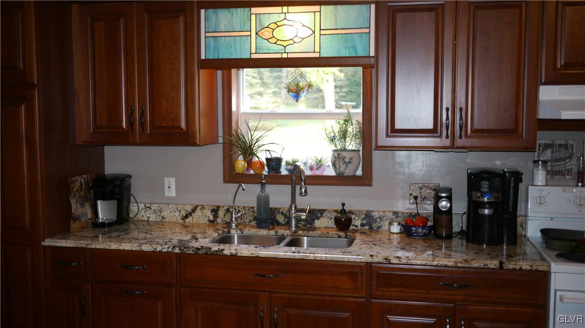 3386 Creek Road Northampton, PA 18067 - Photo 10 of 12 Gallery Image 10