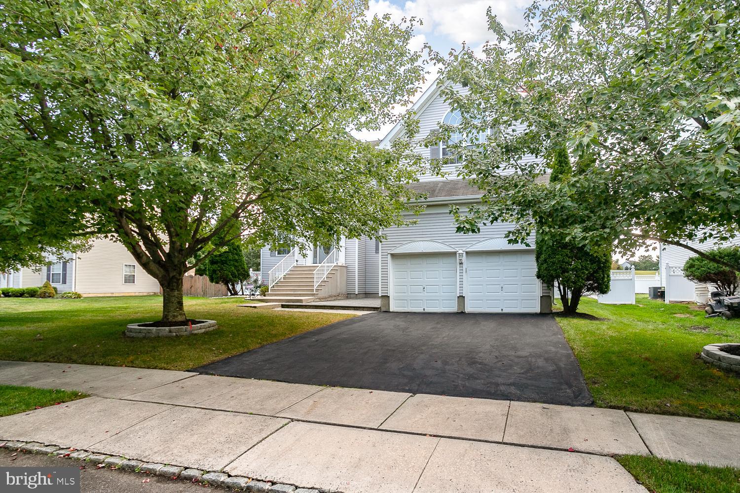 4 Clement Court Columbus, NJ 08022 - Photo 2 of 41