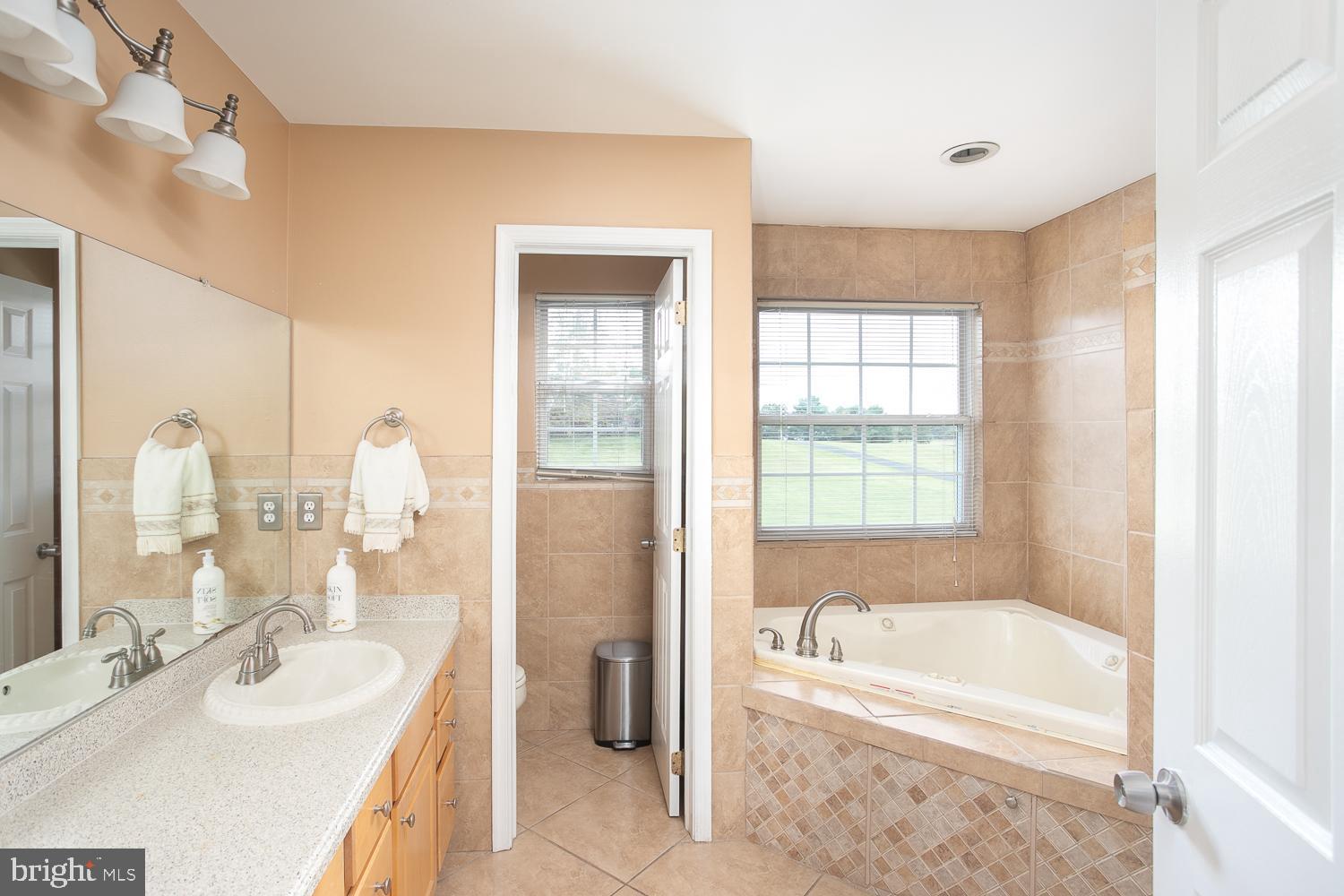 4 Clement Court Columbus, NJ 08022 - Photo 21 of 41